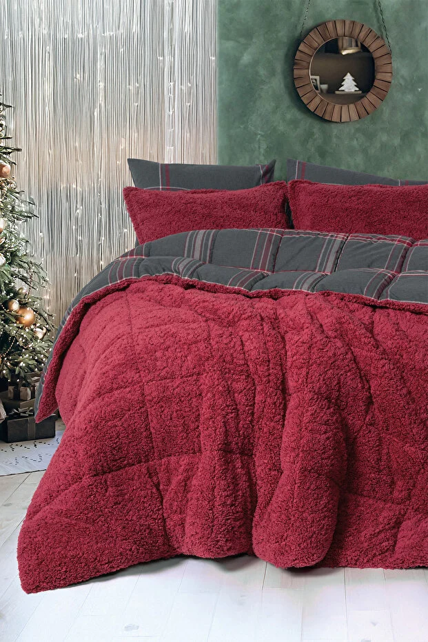 Festive Çift Kişilik Çift Taraflı Peluş Yorgan Noel Kırmızı Festive Çift Kişilik Çift Taraflı Peluş Yorgan Noel Kırmızı